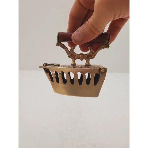 vintage decoration, brass plate, old plate model, carbon plate decoratio… - Picture 7 of 10